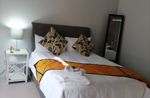 Khayelitsha Cama Y Desayuno | Cosy bnb in a secluded part of Ilitha Park, khayelitsha