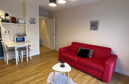 Aytre Apartamento | Cosy, bright studio 5 minutes from the beach