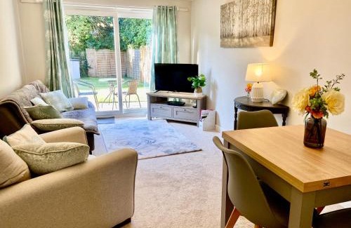 Trimley Casa | Cosy Bungalow Near Open Countryside