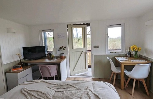 Gooseham Cabina | Cosy Cabin Devon - 3 mins walk to pub