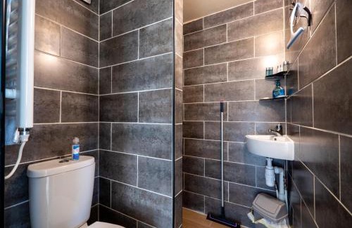 Kingsbridge Chalet De Esquí | Cosy Cabin for two with country side views, near Kingsbridge
