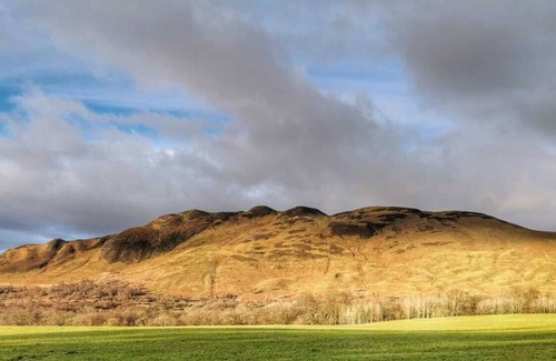 Milton Of Buchanan Cabina | Cosy cabin with log burner in the heart of beautiful Loch Lomon