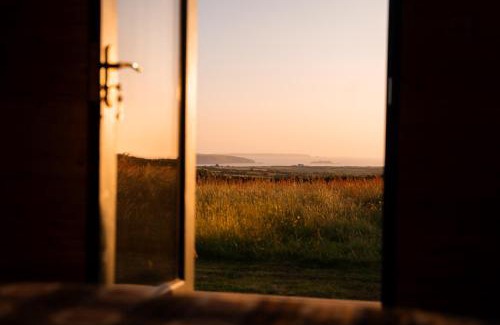 Haverfordwest Otro | Cosy Cabin with sea view