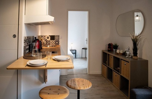 7th Arrondissement Apartamento | Cosy & calm apartment close to metro B - Lyon