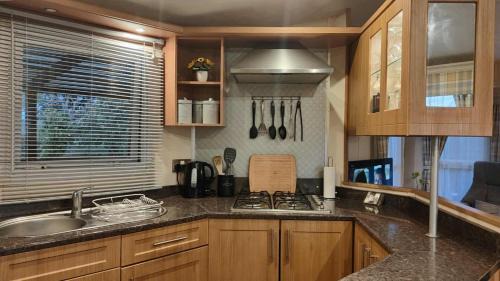 Llanbedrgoch Otro | Cosy Caravan Ty Newydd
