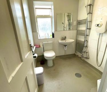 Wandle Valley Casa | Cosy Carshalton Double Retreat