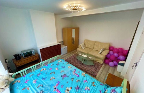 Wandle Valley Casa | Cosy Carshalton Double Retreat