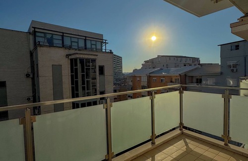 Tirana Apartamento | Cosy Central 2BR w/Balconies, Chill Room and Plant Filled Vibes - Tirana