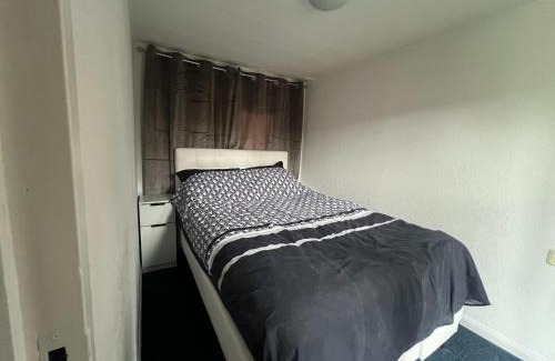 Ooltgensplaat Casa | Cosy chalet with garden, cleaning included