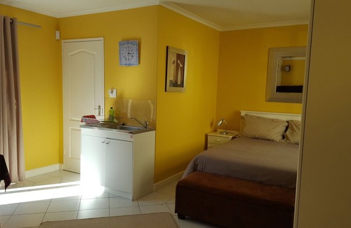 Constantia Chalet De Esquí | Acogedor Chalet con patio privado en Constantia, el frondoso barrio de Ciudad del Cabo