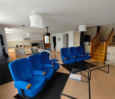 Pont-de-L'Arche Apartamento | Cosy Ciné 8