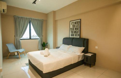 Taman Istana Apartamento | Cosy City-View Suite in Town