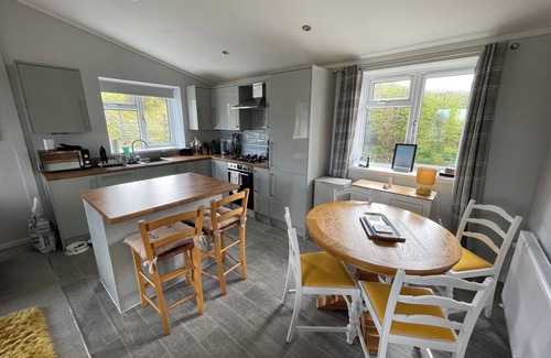 Tan-y-groes Casa | Cosy Clos Y Hendy Lodge