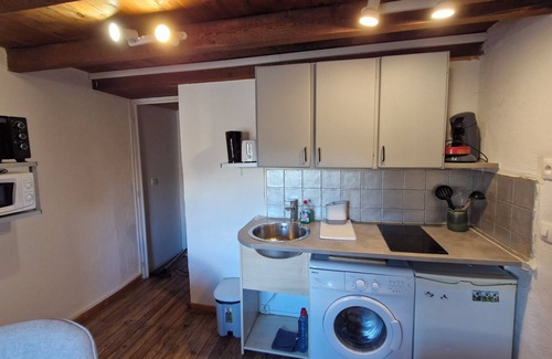 Faucon-de-Barcelonnette Apartamento | Cosy, comfortable mountain apartment with swimming pool