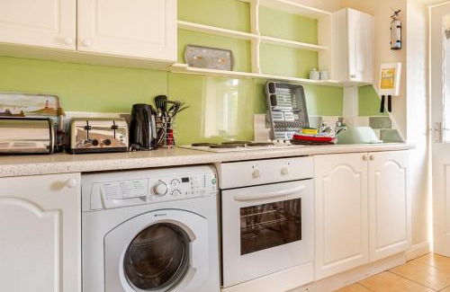 Haverigg Casa | Cosy, coastal cottage- Beach, Pub and shop nearby