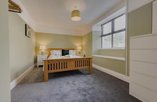 Kewstoke Casa | Cosy Coastal Retreat-Dog Friendly