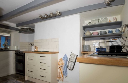 Clearbrook Otro | Cosy Coles Cottage Su