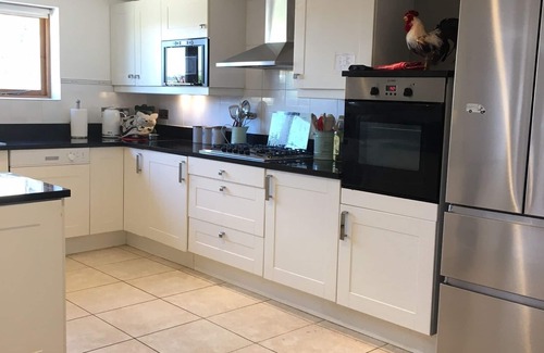 Shipton under Wychwood Cabaña | 2 BDR, 2BA, cama con dosel, habitación doble con baño, quemador de registro.