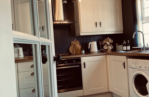 Downpatrick Cabaña | Cosy Cottage 5 mins from Killyleagh, Strangford Lough (Pet-Friendly!)