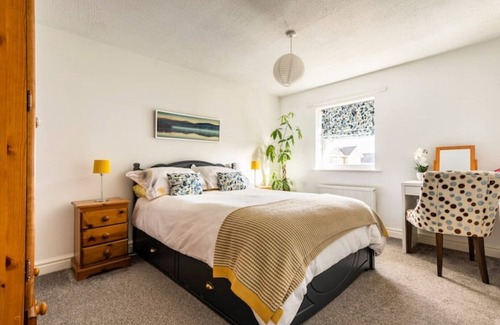 Warton Cabaña | Cosy Cottage easy access to Lakes - pet friendly