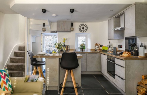 Dolgellau Cabaña | Cosy cottage for two, dog friendly with log burner