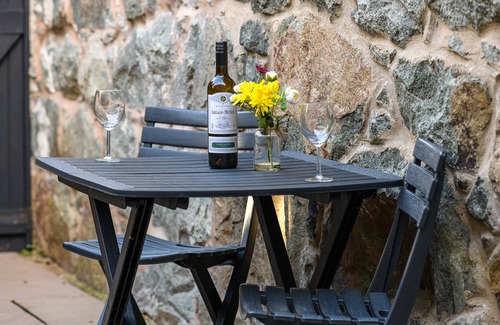 Dolgellau Cabaña | Cosy cottage for two, dog friendly with log burner