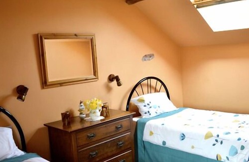 Wing Cabaña | Cosy Cottage, lleno de carácter ubicado junto a un Woodland Drive