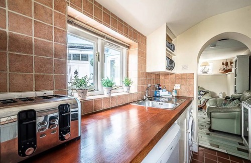 Ebford Casa | Cosy cottage in harbourside - Pass The Keys