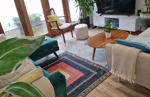 Ewell Casa | Cosy Cottage in Heart of Village