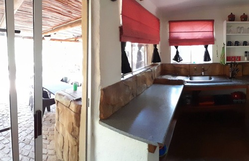 Marloth Park Cabaña | Cosy Cottage, in the heart of the African Bush. Close to Kruger National Park!