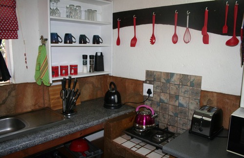 Marloth Park Cabaña | Cosy Cottage, in the heart of the African Bush. Close to Kruger National Park!