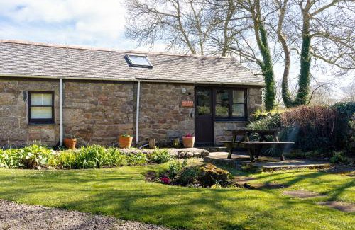 Castallack Apartamento | Cosy cottage in the beautiful Lamorna Valley - walk to the pub & sea