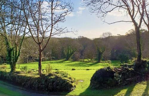 Castallack Apartamento | Cosy cottage in the beautiful Lamorna Valley - walk to the pub & sea