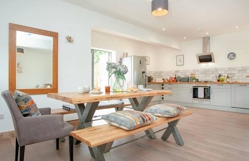 Honiton Casa | Cosy cottage in the Blackdown hills, Devon