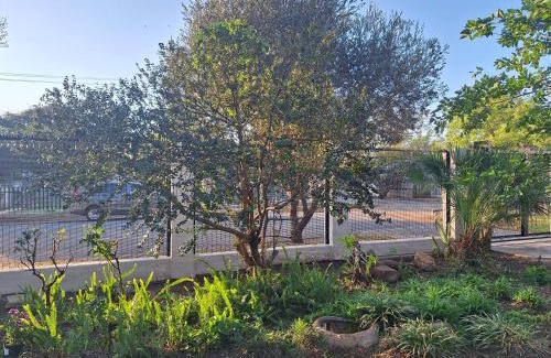 Parys Casa | Cosy Cottage on Boom - Loadshedding Friendly