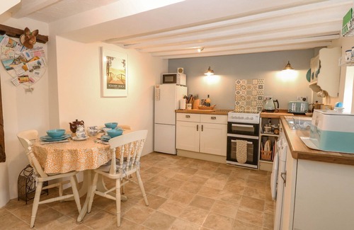 Foxley Cabaña | COSY COTTAGE, pet friendly, character holiday cottage in Bawdeswell