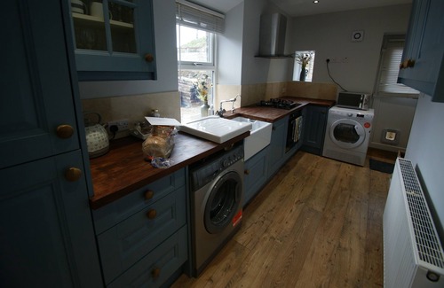 Barkisland Cabaña | Cosy cottage, situated in a stunning location