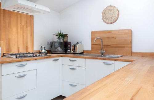 Stanton Saint John Casa | Cosy Countryside Cabin I Pass The Keys