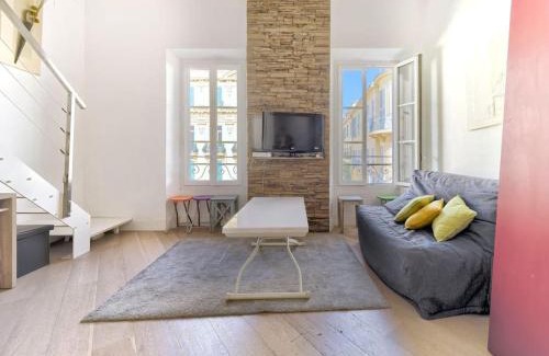 Lepante Quarter Apartamento | Cosy duplex, hyper centre, wifi,air conditionner
