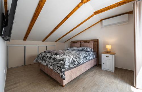 Dubovica Apartamento | Cosy Duplex near Bus Station