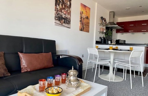 Northampton Apartamento | Cosy Egyptian Inspired City Centre Apartment
