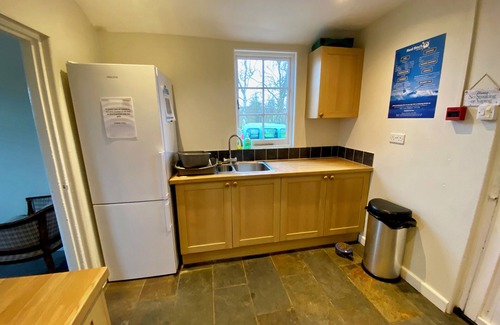 Exmouth Casa | Cosy Family Cottage. Sleeps 12. Close to the beach and town. Pet Friendly!