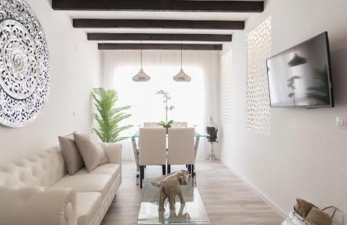 San Felipe Neri Apartamento | Cosy Flat - City Center - Parking free