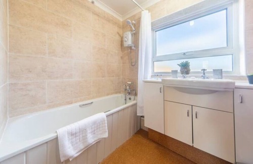 Stockton on the Forest Casa | Cosy Four-Bedroom House in York with Free Parking
