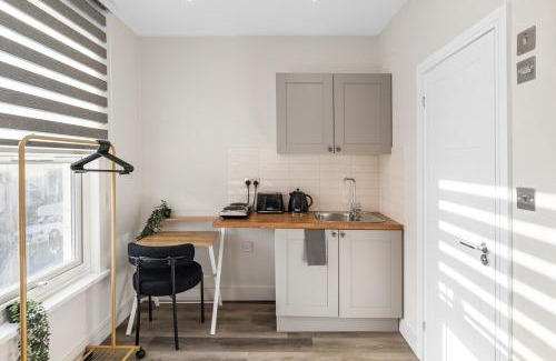 Upper Edmonton Apartamento | Cosy Gem next North Mid Hospital & Hotspur Stadium