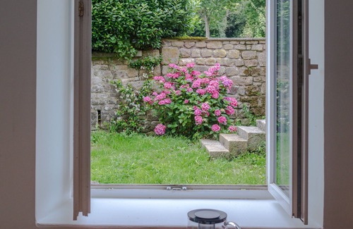 Le Grippon Casa | Cosy gîte with tennis court 15 minutes from the sea (Baie du Mont St Michel)