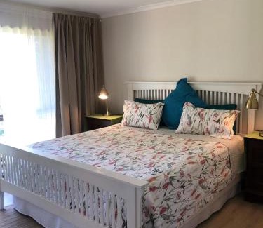 Mount Tamborine Apartamento | Cosy Golf Course Retreat in Tamborine Mountain with Wifi & Aircon