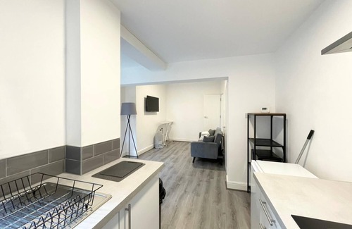 Birkenhead Casa | Cosy Group house in Birkenhead