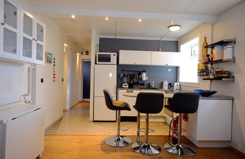 Vesturbær Apartamento | Acogedor apartamento en la zona del puerto con entrada privada. Recientemente renovado. WiFi gratis y parque