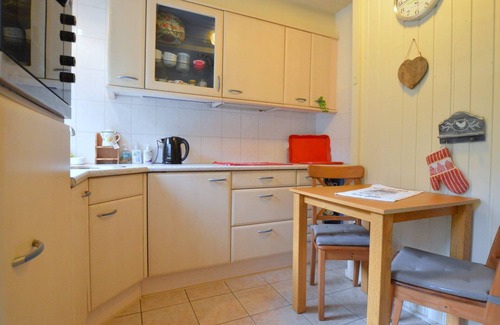 Maarheeze Casa | Cosy Holiday Home in Maarheeze with Verandah
